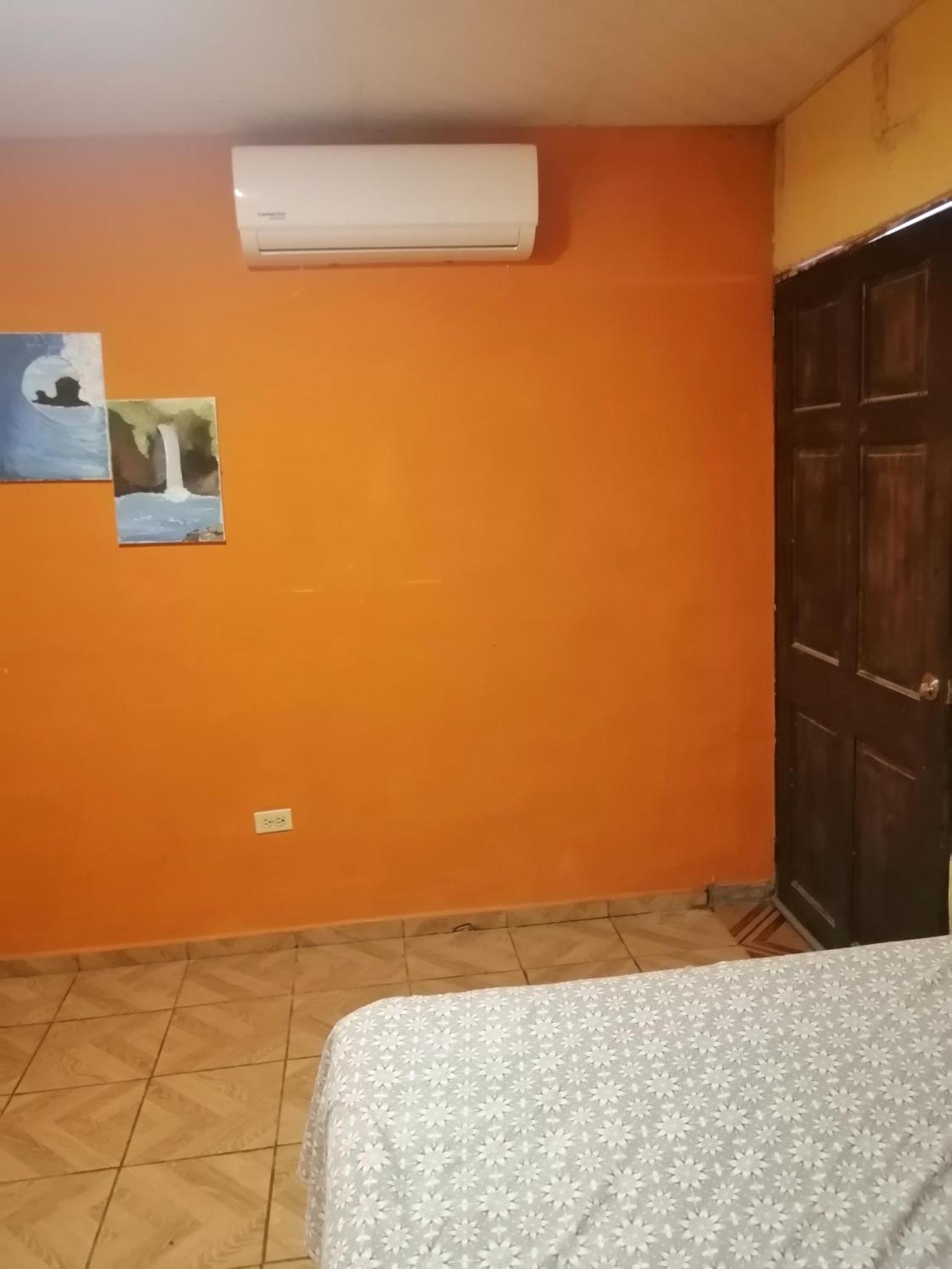 Tamanique Hostal Nina Oly الغرفة الصورة