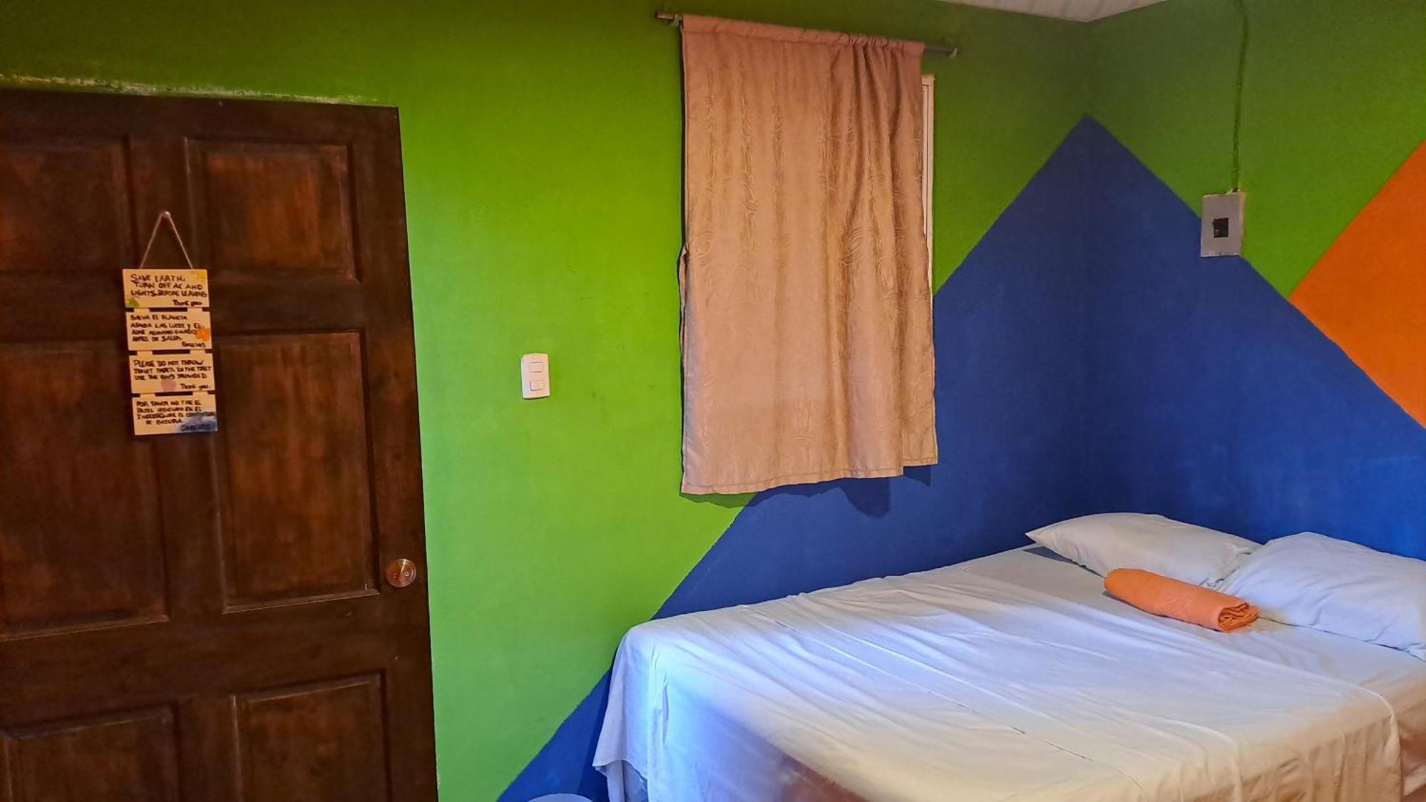 Tamanique Hostal Nina Oly الغرفة الصورة